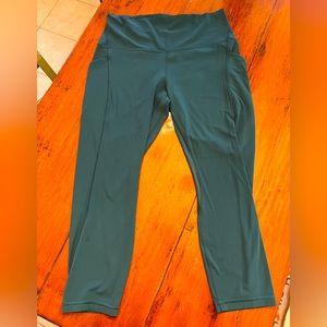 Lululemon Align HR 23 Crop with Pockets Size 12